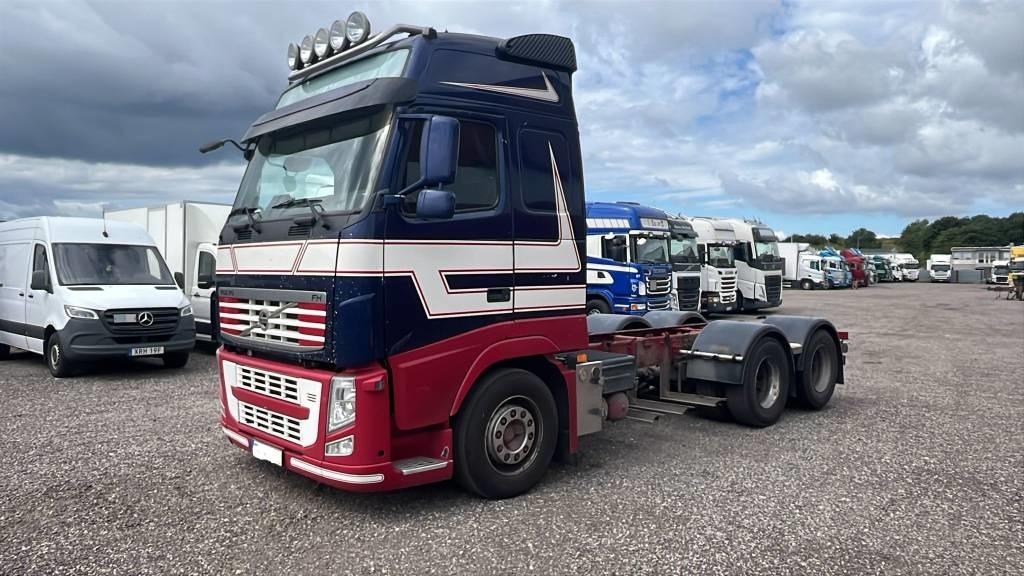 Volvo VOLVO FH 6*2 serie nr 1316 - Cab chassis truck: picture 1 Volvo VOLVO FH 6*2 serie nr 1316 - Cab chassis truck: picture 1