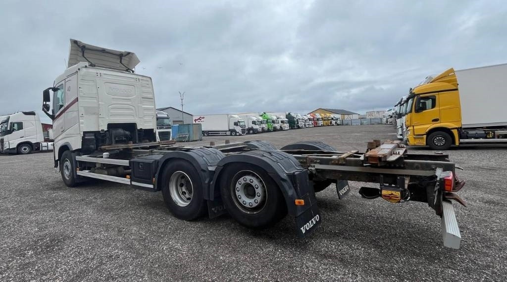 Volvo VOLVO FH 6*2 serie nr 3248 - Container transporter/ Swap body truck: picture 4 Volvo VOLVO FH 6*2 serie nr 3248 - Container transporter/ Swap body truck: picture 4