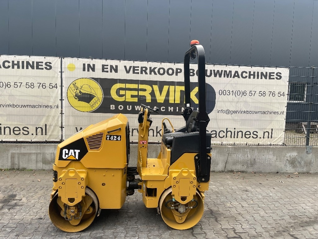 CAT CB 14 - Road roller: picture 1 CAT CB 14 - Road roller: picture 1