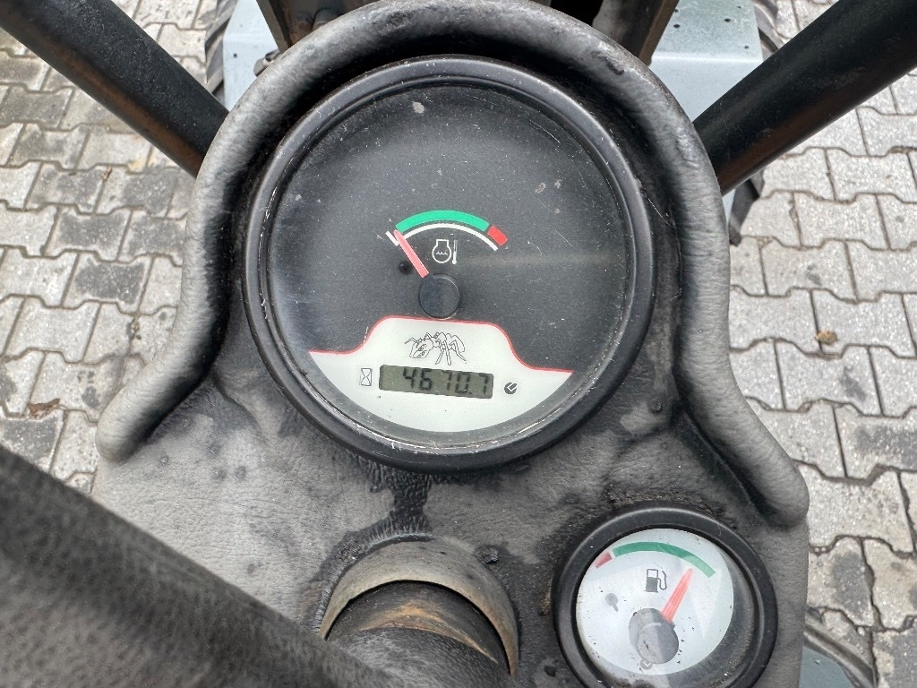 Compact loader GiANT B204SW: picture 11 Compact loader GiANT B204SW: picture 11