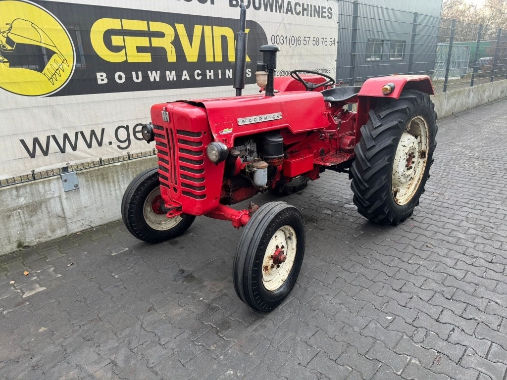 McCormick Oltimer - Farm tractor: picture 3 McCormick Oltimer - Farm tractor: picture 3