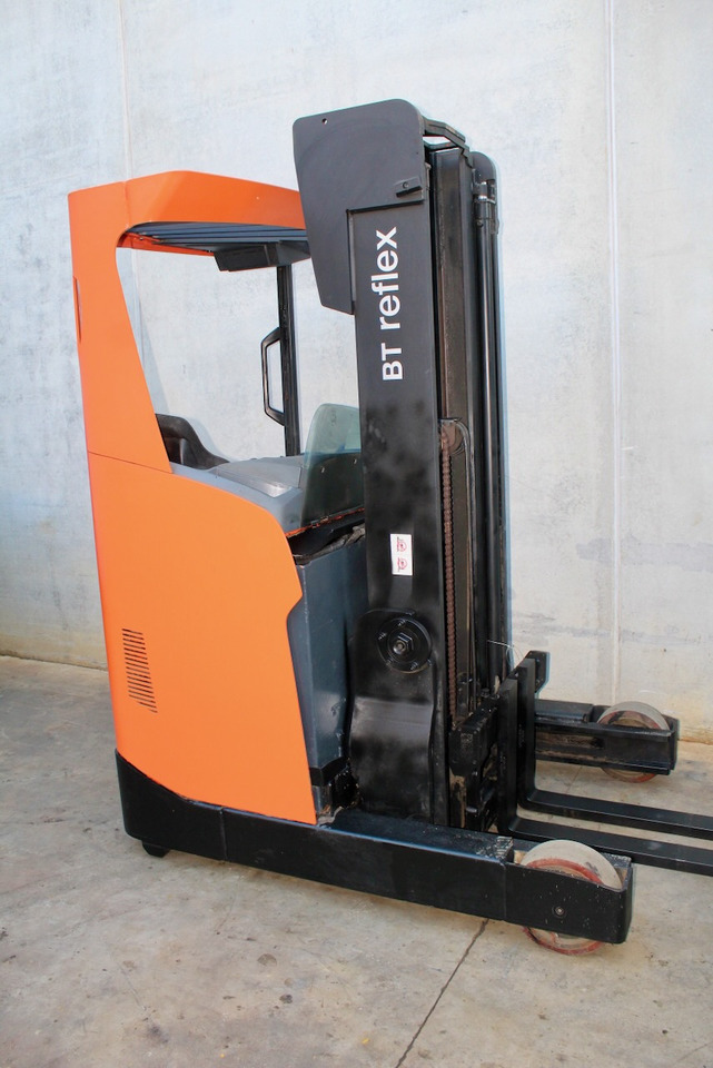 BT RRE 160 H - Reach truck: picture 1 BT RRE 160 H - Reach truck: picture 1