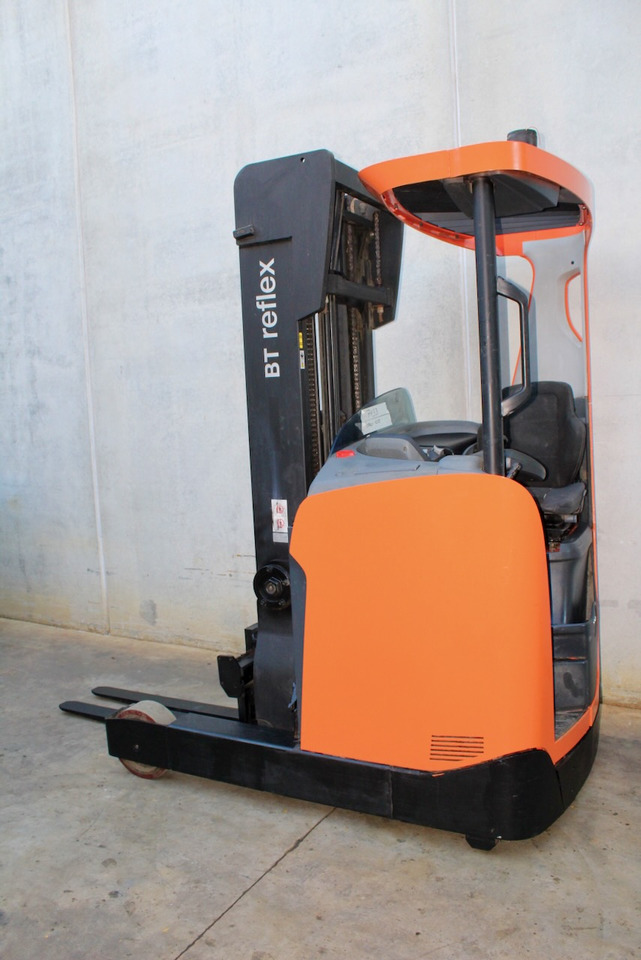 BT RRE 160 H - Reach truck: picture 4 BT RRE 160 H - Reach truck: picture 4