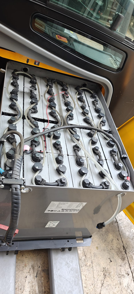 Electric forklift Jungheinrich EFG 318k 370 ZT: picture 9