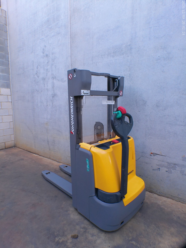 Jungheinrich EJC 110 250 ZZ - Stacker: picture 1 Jungheinrich EJC 110 250 ZZ - Stacker: picture 1