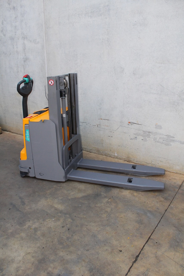 Jungheinrich EJD 118 166 ZT - Stacker: picture 4 Jungheinrich EJD 118 166 ZT - Stacker: picture 4