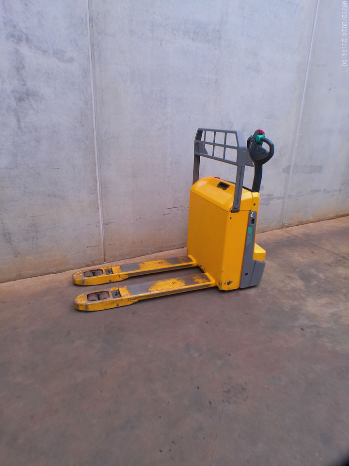 Jungheinrich EJE 116 LI-ION - Pallet truck: picture 2 Jungheinrich EJE 116 LI-ION - Pallet truck: picture 2