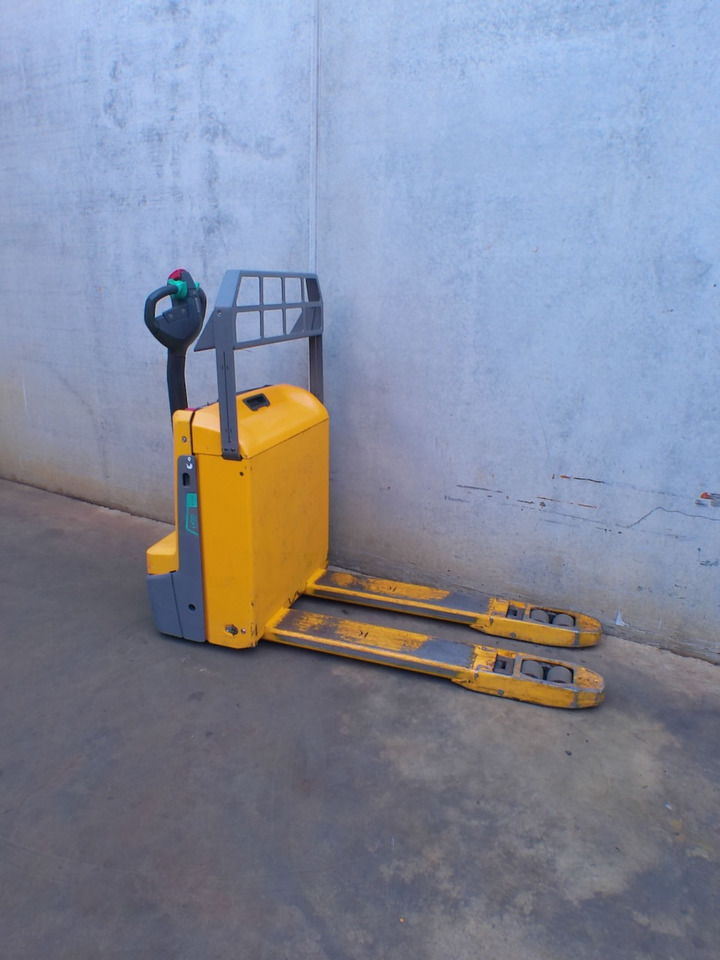 Jungheinrich EJE 116 LI-ION - Pallet truck: picture 4 Jungheinrich EJE 116 LI-ION - Pallet truck: picture 4
