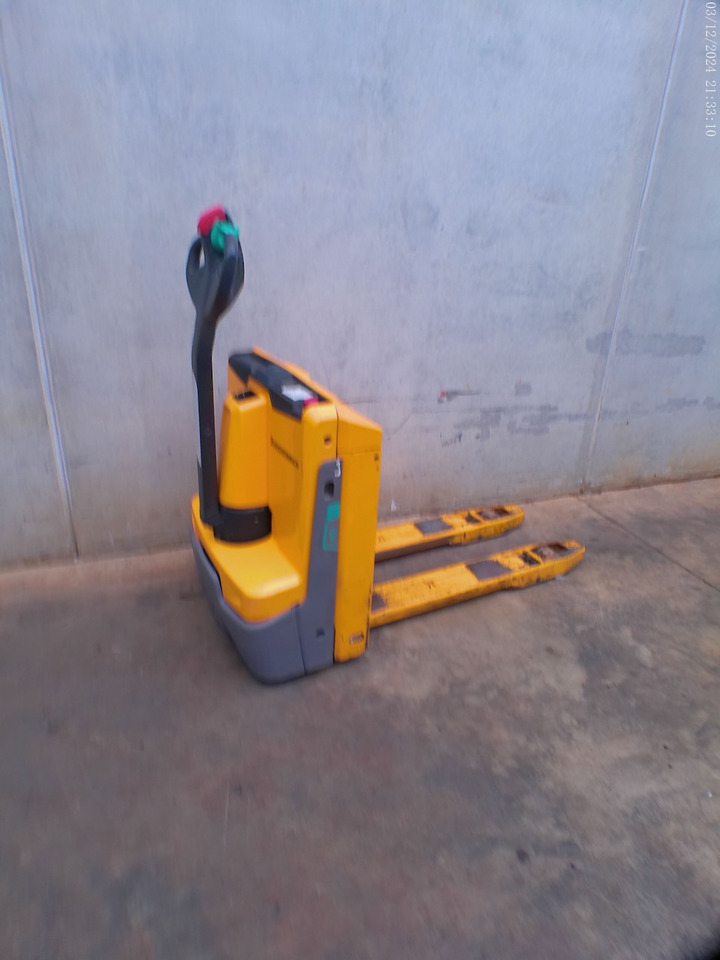 Jungheinrich EJE 116i LI-ION - Pallet truck: picture 3 Jungheinrich EJE 116i LI-ION - Pallet truck: picture 3