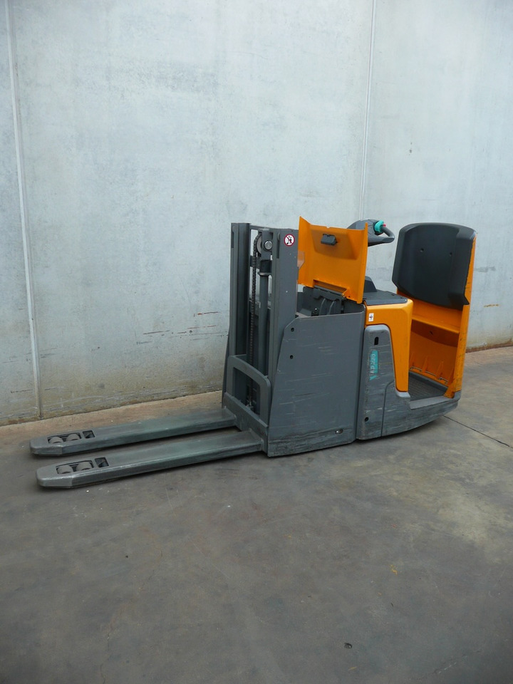 Jungheinrich ERD 220 166 ZT - Stacker: picture 2 Jungheinrich ERD 220 166 ZT - Stacker: picture 2