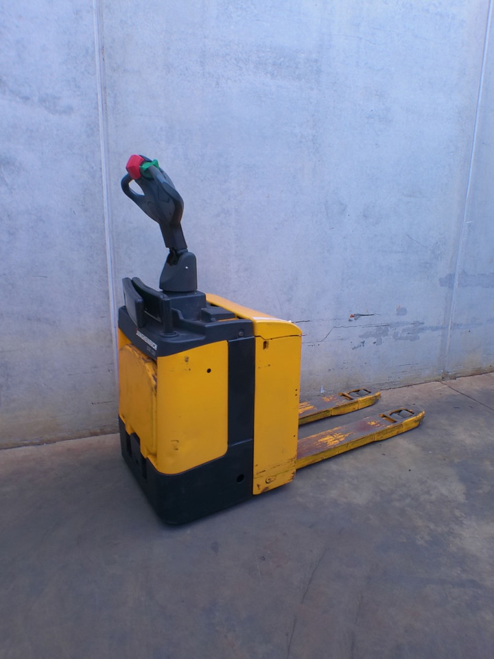 Jungheinrich ERE 120 - Pallet truck: picture 3 Jungheinrich ERE 120 - Pallet truck: picture 3