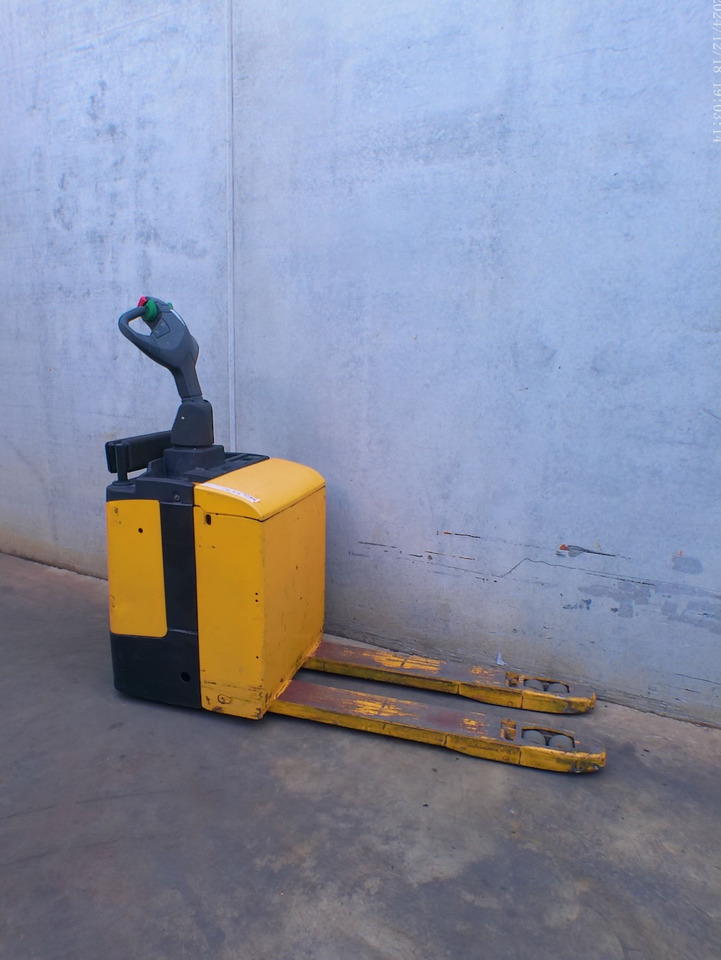 Jungheinrich ERE 120 - Pallet truck: picture 4 Jungheinrich ERE 120 - Pallet truck: picture 4