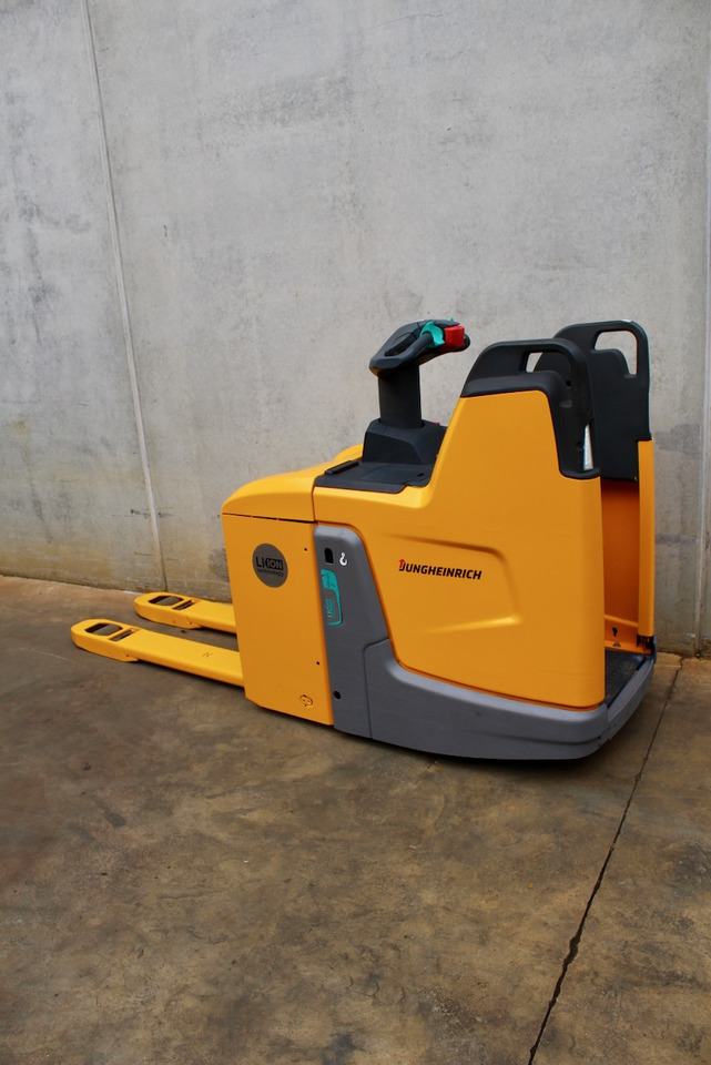 Jungheinrich ERE 225 LI-ION - Pallet truck: picture 1 Jungheinrich ERE 225 LI-ION - Pallet truck: picture 1