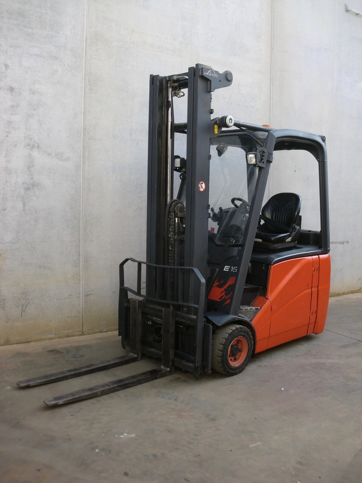 Linde E 16 H - Electric forklift: picture 3 Linde E 16 H - Electric forklift: picture 3