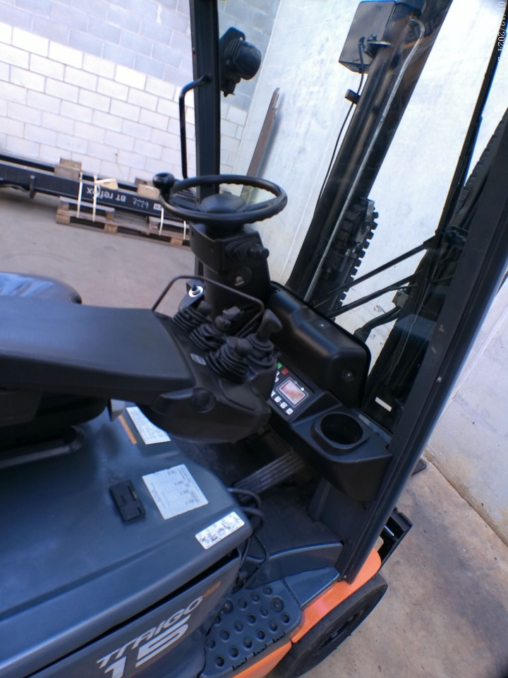 Electric forklift Toyota 8FBE15T: picture 8