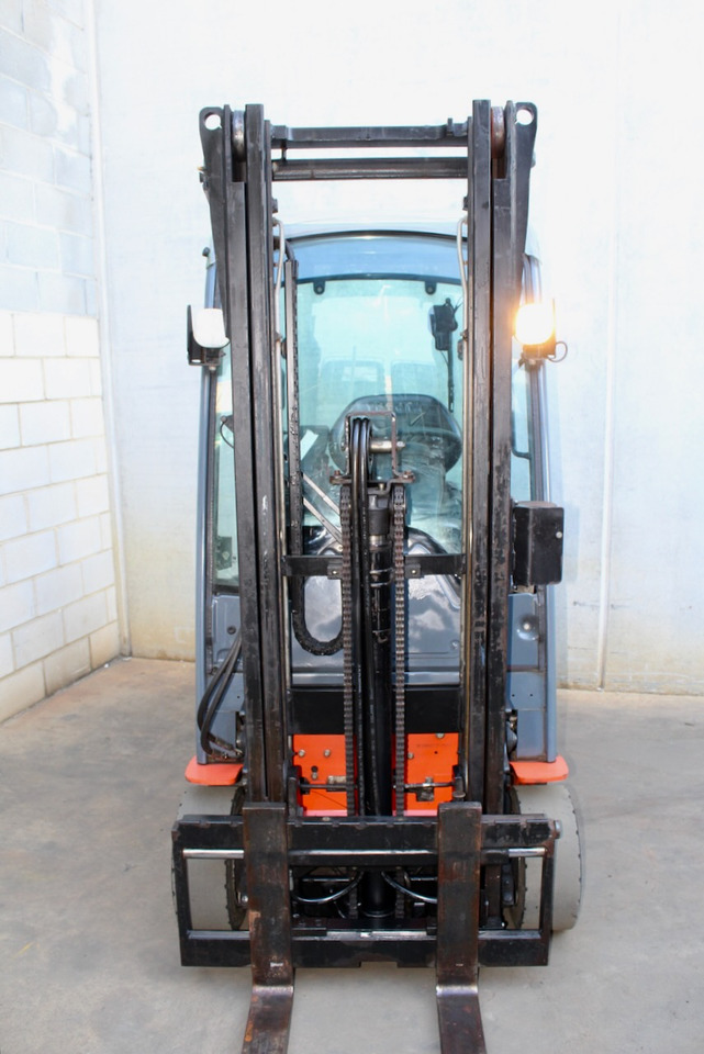 Toyota 8FBM16T - Electric forklift: picture 5 Toyota 8FBM16T - Electric forklift: picture 5