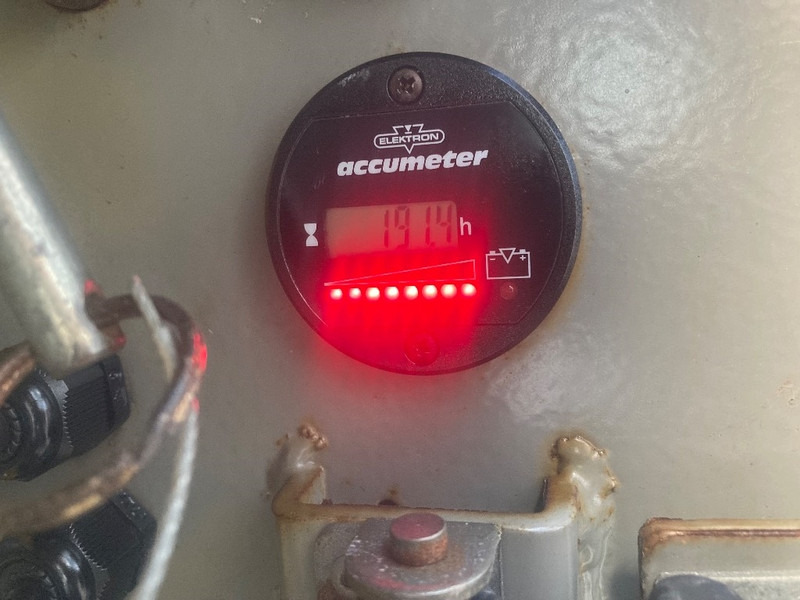 Scissor lift Holland lift HL 9714: picture 8