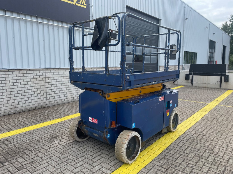 Iteco IT 12151 - Scissor lift: picture 2 Iteco IT 12151 - Scissor lift: picture 2