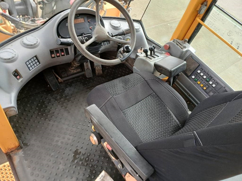 Wheel loader Volvo L90 D, Hjullastare: picture 6