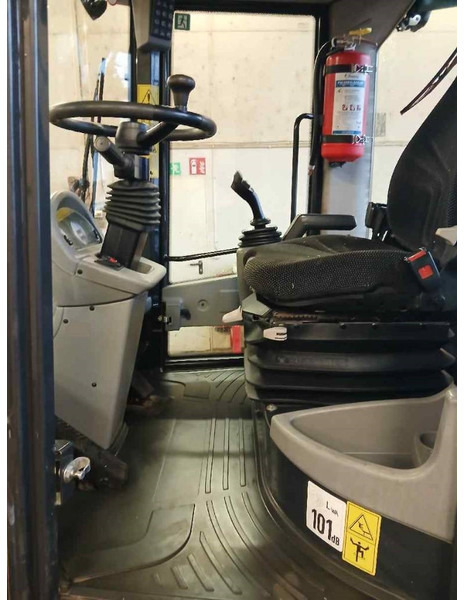 Yanmar V80-5 - Skid steer loader: picture 5 Yanmar V80-5 - Skid steer loader: picture 5