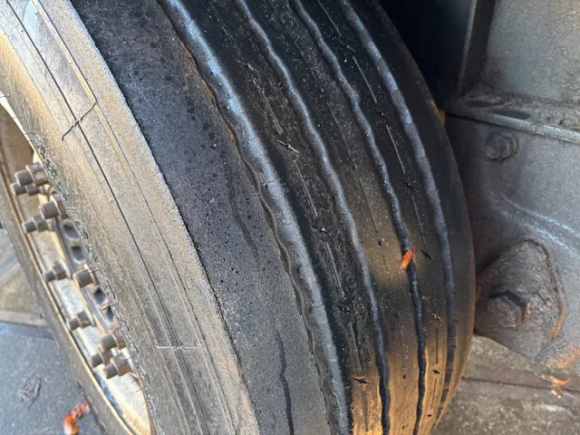 Dropside/ Flatbed semi-trailer Groenewegen Open trailer Alu sidebords Bankiray-Omega DRO-14-27: picture 20 Dropside/ Flatbed semi-trailer Groenewegen Open trailer Alu sidebords Bankiray-Omega DRO-14-27: picture 20