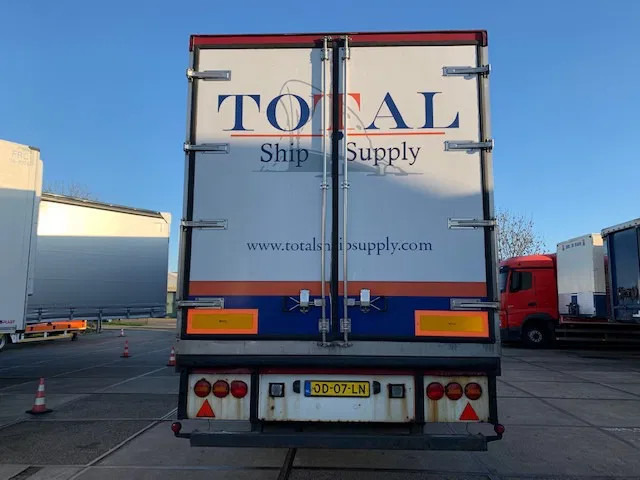 Vogelzang Closed box insulated lift axle MOT 06-2026 TOP Condition - Closed box semi-trailer: picture 5 Vogelzang Closed box insulated lift axle MOT 06-2026 TOP Condition - Closed box semi-trailer: picture 5