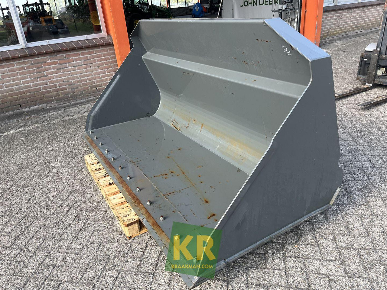 2400 HVF GRONDBAK Kramer - Loader bucket for Construction machinery: picture 1 2400 HVF GRONDBAK Kramer - Loader bucket for Construction machinery: picture 1