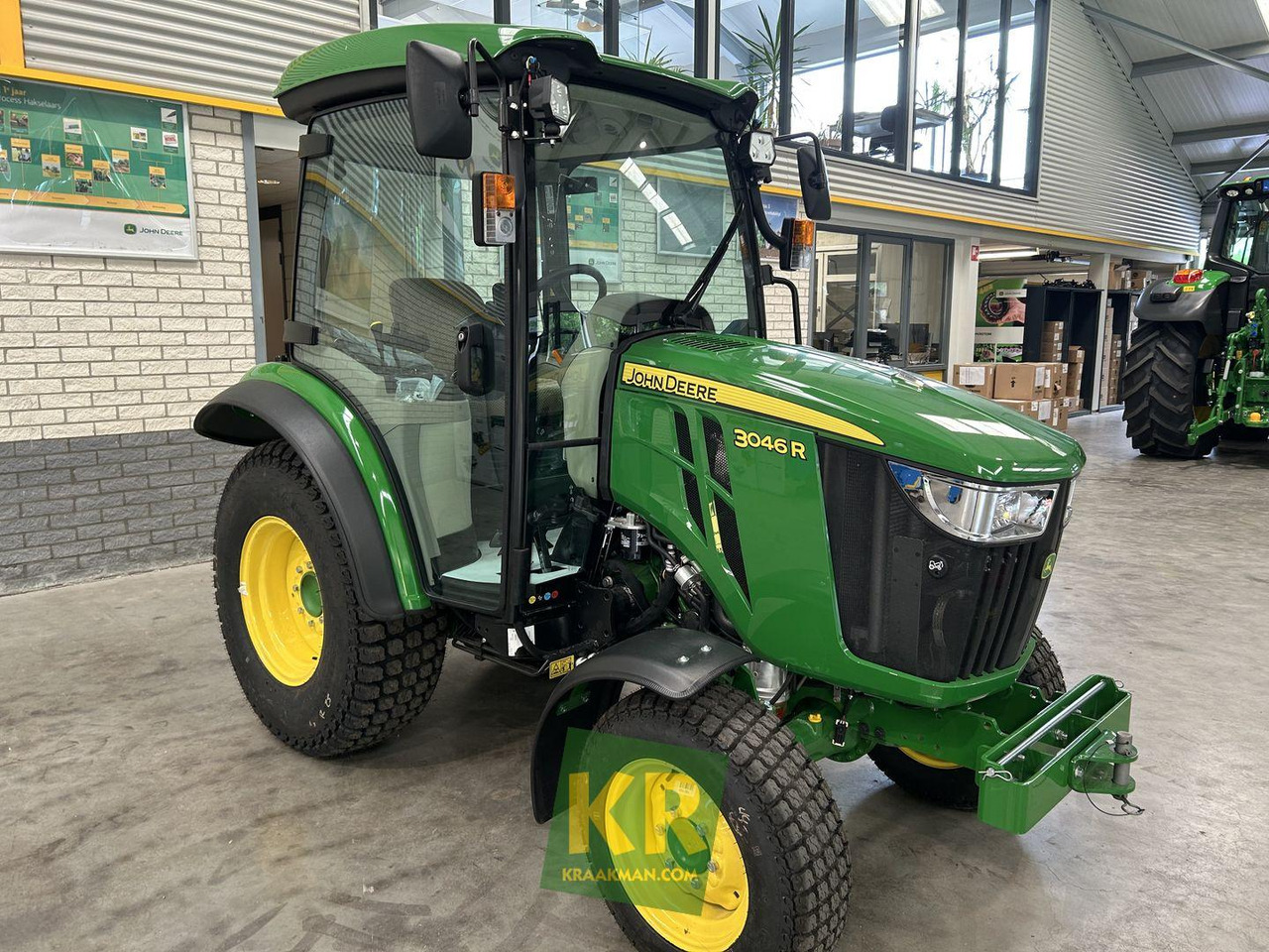 3046R John Deere - Compact tractor: picture 1 3046R John Deere - Compact tractor: picture 1
