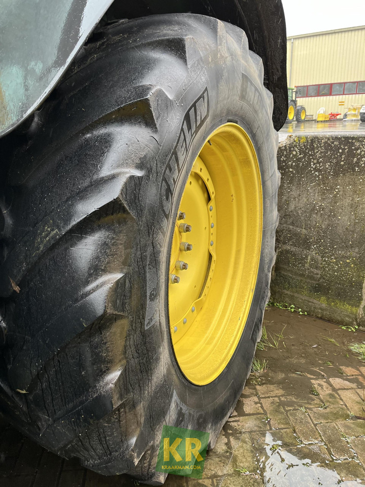 6215R John Deere - Farm tractor: picture 5 6215R John Deere - Farm tractor: picture 5