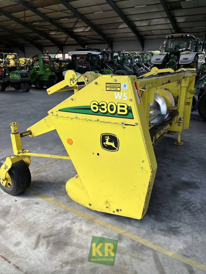 630B John Deere - Forage harvester attachment: picture 3 630B John Deere - Forage harvester attachment: picture 3