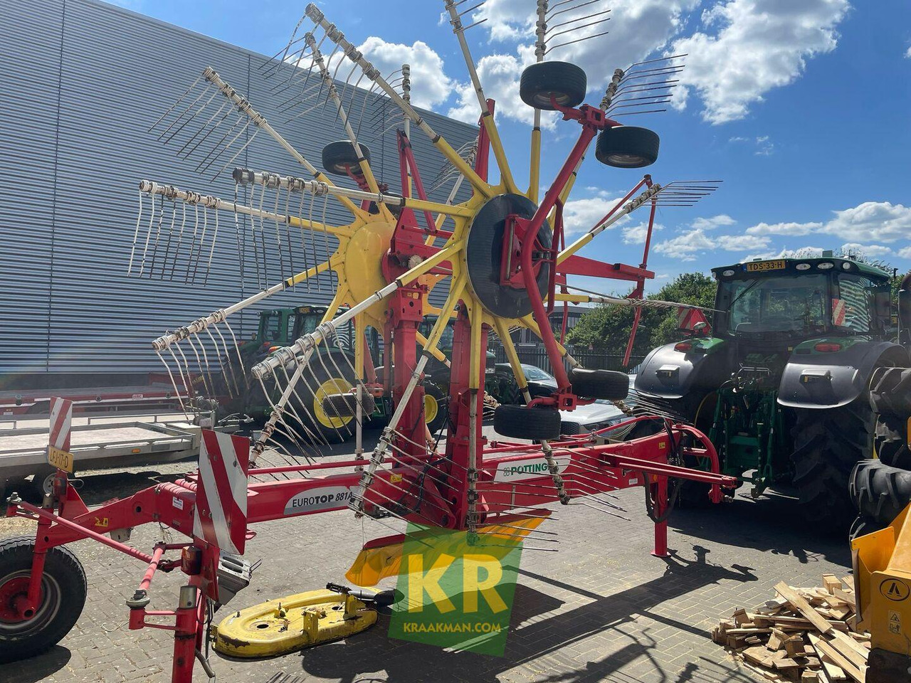 881A Pottinger - Tedder/ Rake: picture 3 881A Pottinger - Tedder/ Rake: picture 3