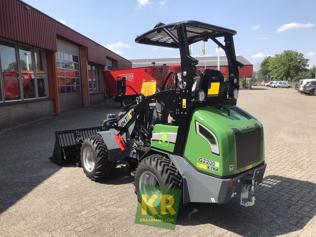 G2200E Giant  - Compact loader: picture 4 G2200E Giant  - Compact loader: picture 4