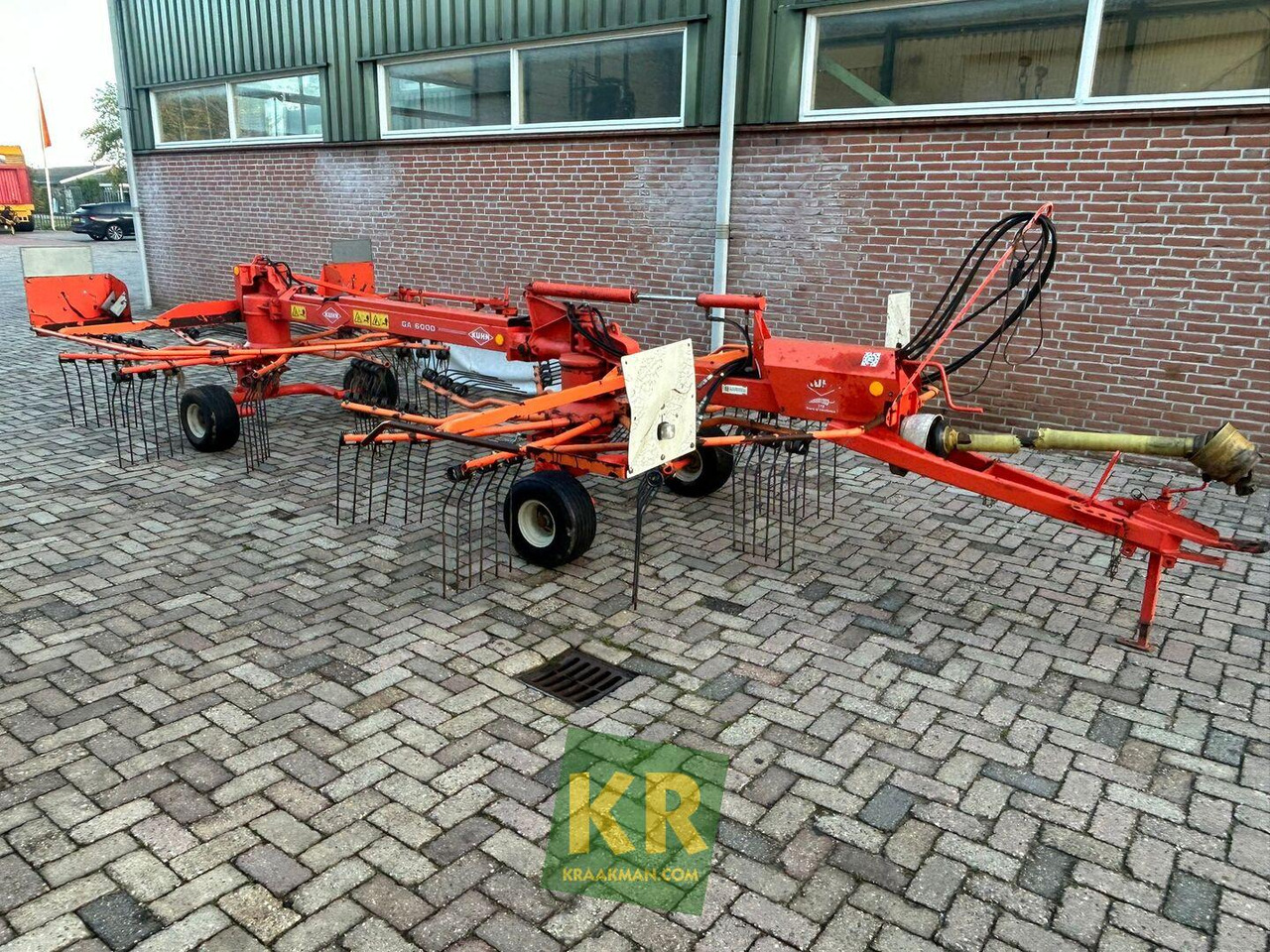GA 6000 Kuhn  - Tedder/ Rake: picture 1 GA 6000 Kuhn  - Tedder/ Rake: picture 1