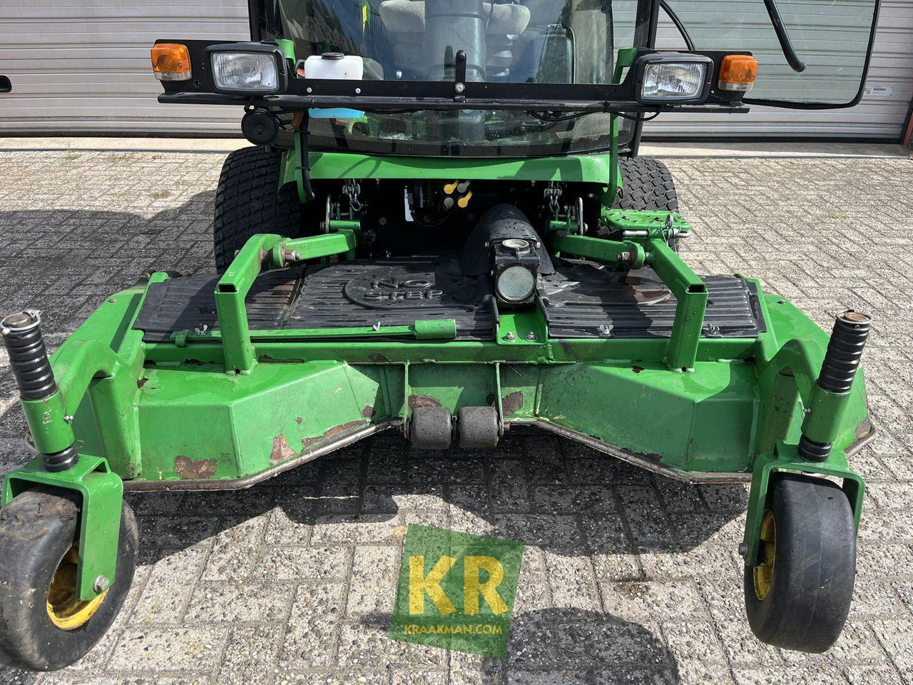 John Deere 1585 - Lawn mower: picture 2 John Deere 1585 - Lawn mower: picture 2