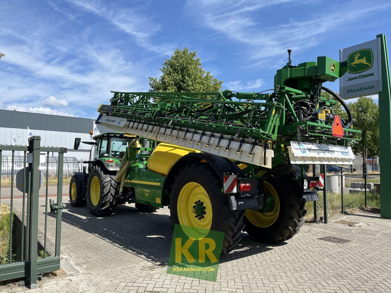 John Deere R944I - Sprayer: picture 5 John Deere R944I - Sprayer: picture 5