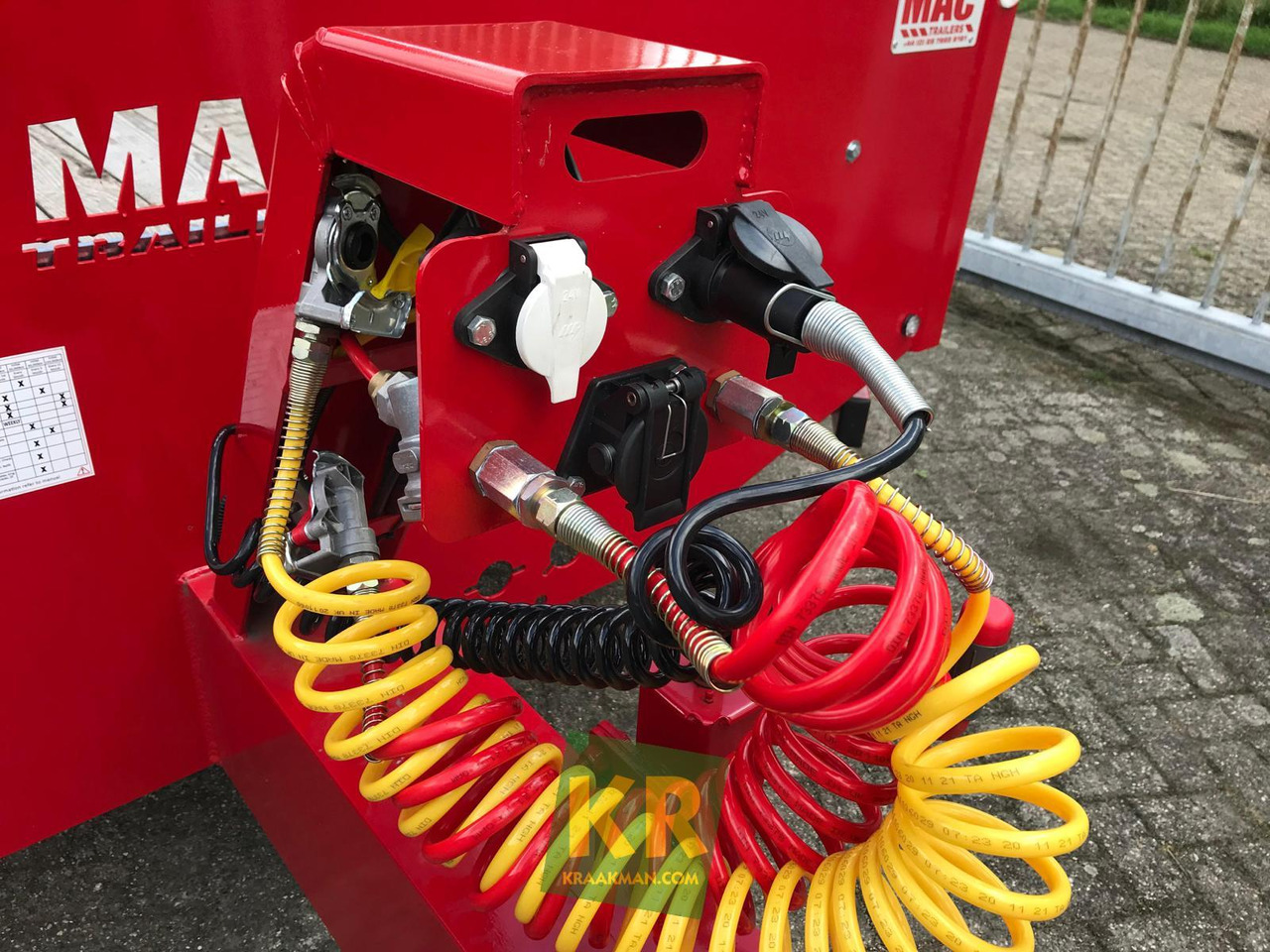 MAC Trailers 16 PREMIUM - Low loader trailer: picture 2 MAC Trailers 16 PREMIUM - Low loader trailer: picture 2