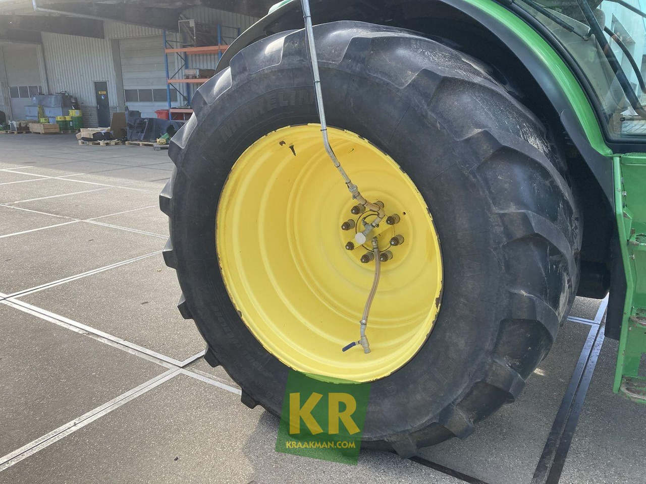 Michelin MACHXBIB - Wheel and tire package for Agricultural machinery: picture 3 Michelin MACHXBIB - Wheel and tire package for Agricultural machinery: picture 3