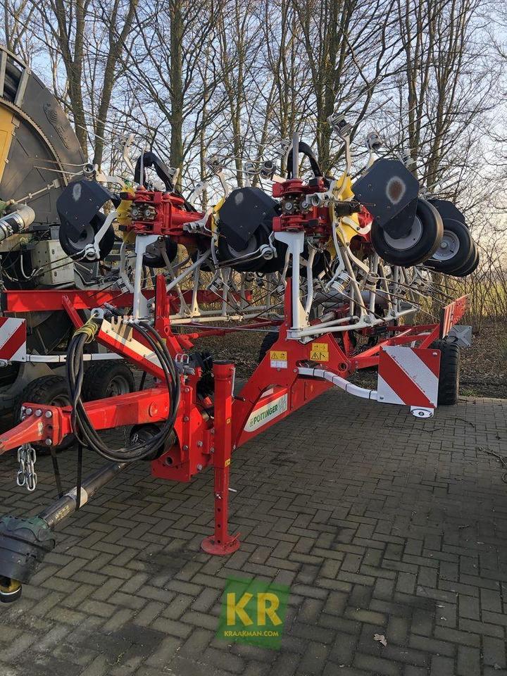 Pottinger HIT - Tedder/ Rake: picture 5 Pottinger HIT - Tedder/ Rake: picture 5