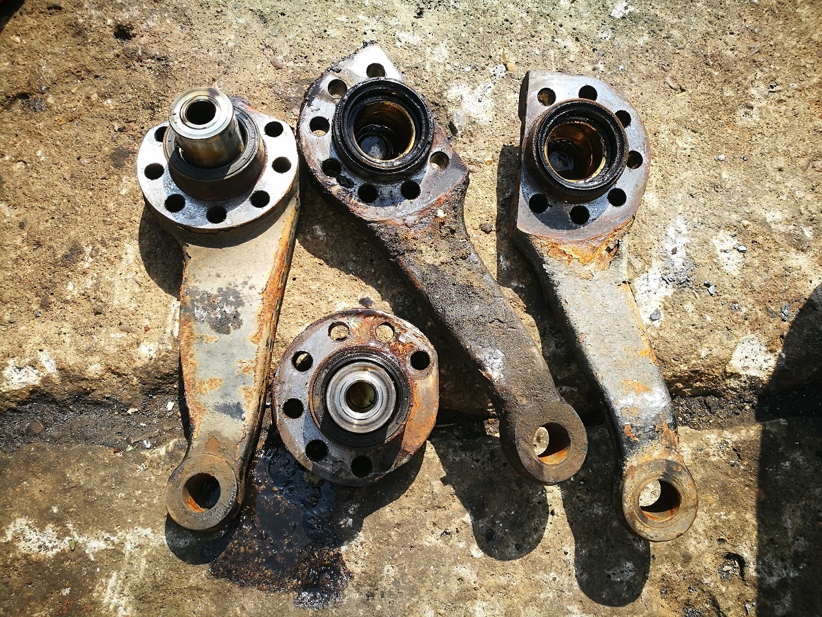 MAN F2000 F90 TGS TGX TGA 4x2 4x4 6x2 6x4 6x6 8x2 8x4 8x6 8x8 - Steering for Truck: picture 4 MAN F2000 F90 TGS TGX TGA 4x2 4x4 6x2 6x4 6x6 8x2 8x4 8x6 8x8 - Steering for Truck: picture 4