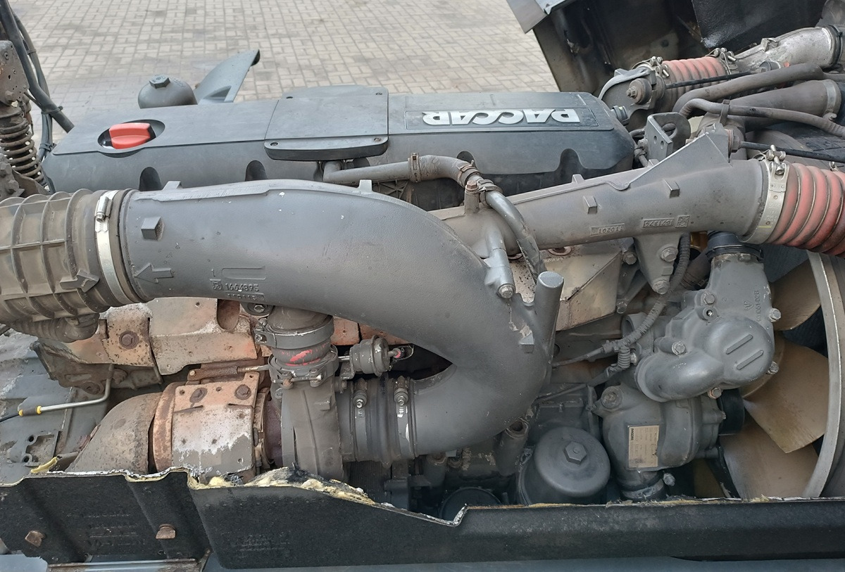 Tractor unit DAF CF 85 460: picture 9