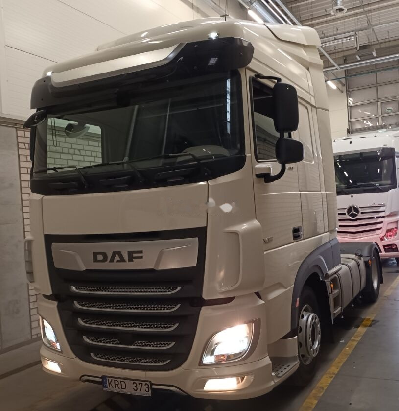 Tractor unit DAF XT 480 FT: picture 1