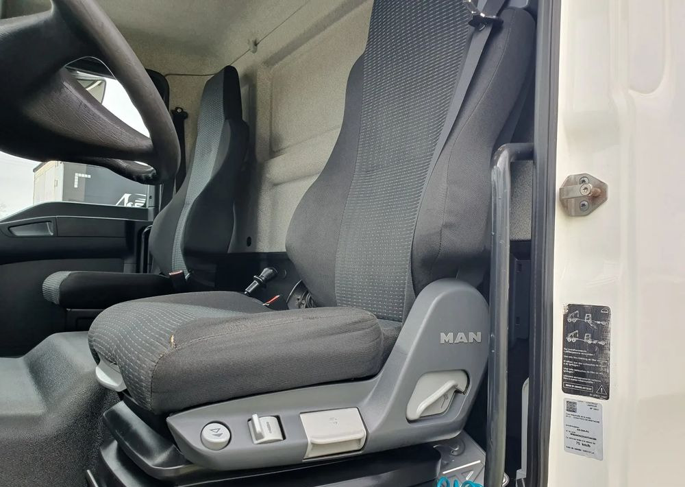 MAN TGM 18 340 - Refuse truck: picture 4 MAN TGM 18 340 - Refuse truck: picture 4