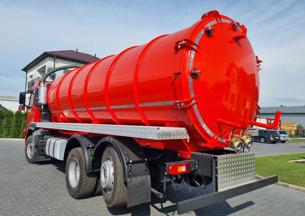 Volvo FM 410 - Refuse truck: picture 4 Volvo FM 410 - Refuse truck: picture 4