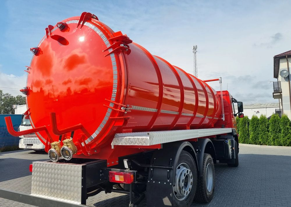 Volvo FM 410 - Refuse truck: picture 3 Volvo FM 410 - Refuse truck: picture 3