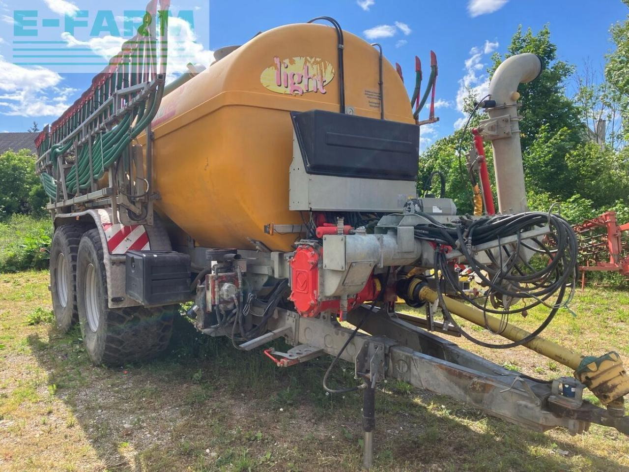 18500 - Slurry tanker: picture 1 18500 - Slurry tanker: picture 1