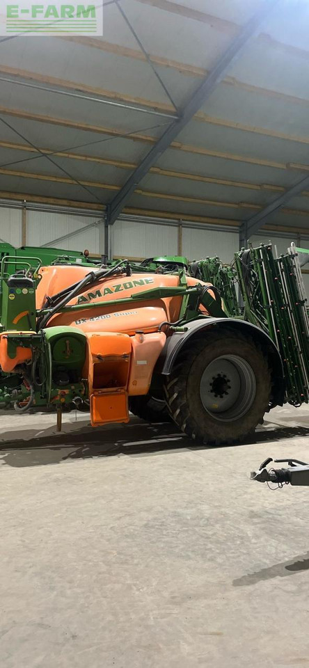 Amazone UX 4200 Super - Trailed sprayer: picture 5 Amazone UX 4200 Super - Trailed sprayer: picture 5