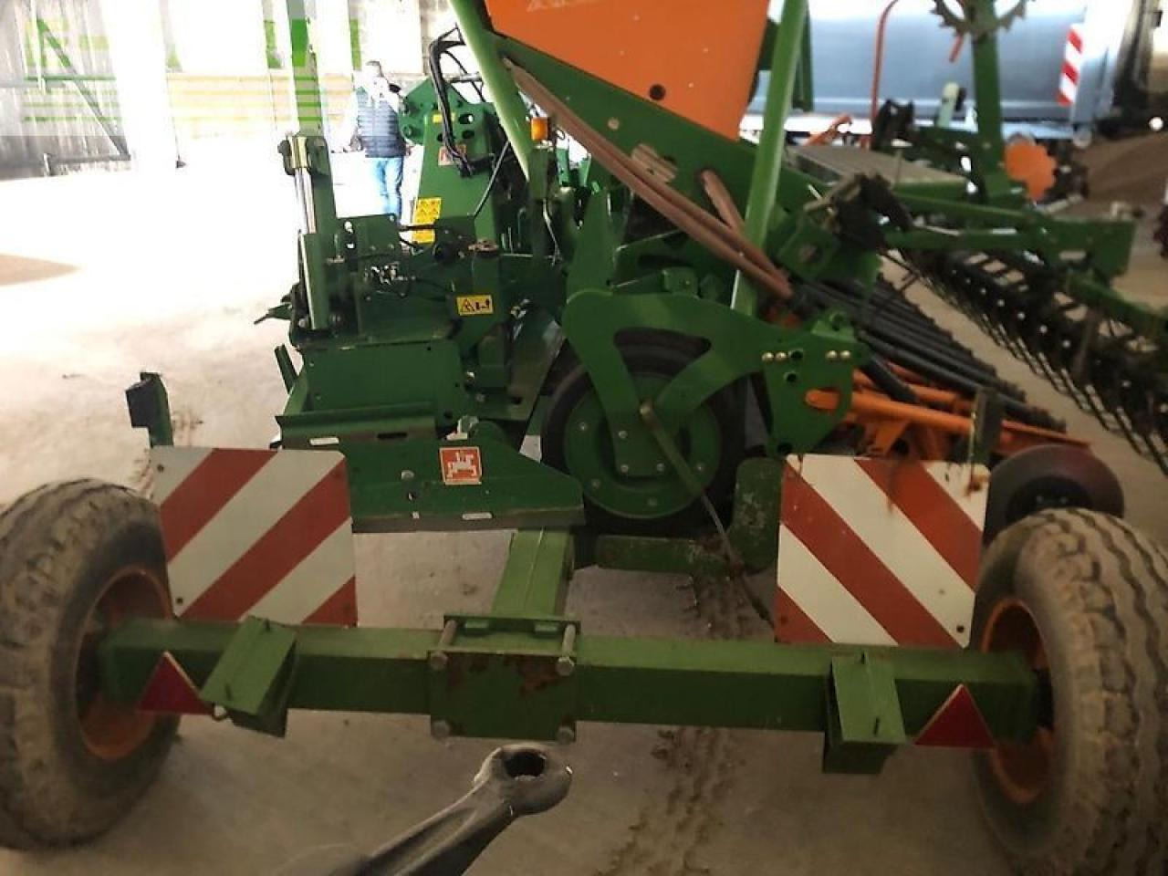Amazone kg400s + adp403s + wagen - Seed drill: picture 4 Amazone kg400s + adp403s + wagen - Seed drill: picture 4
