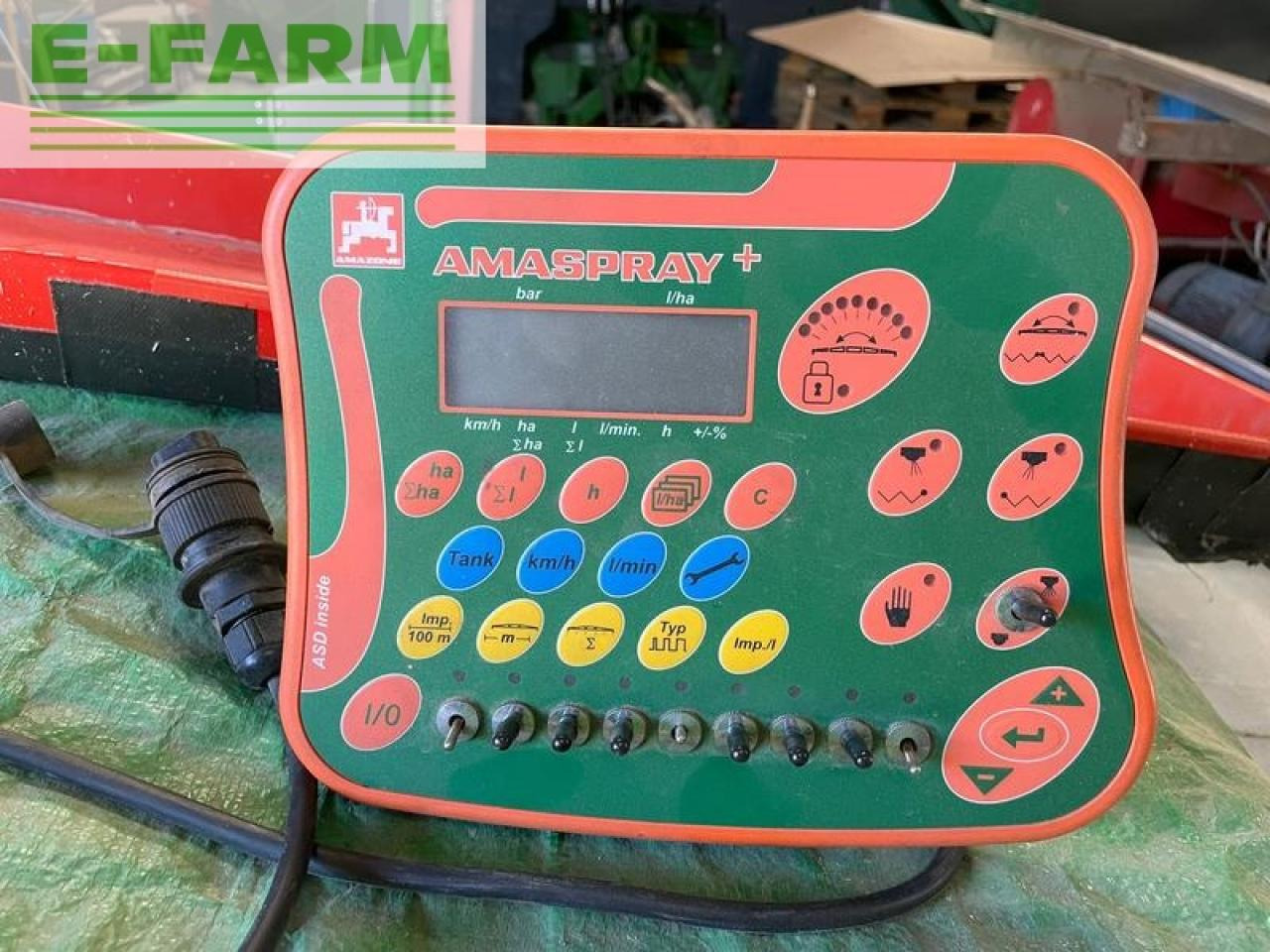 Amazone ux 4200 special - Trailed sprayer: picture 2 Amazone ux 4200 special - Trailed sprayer: picture 2