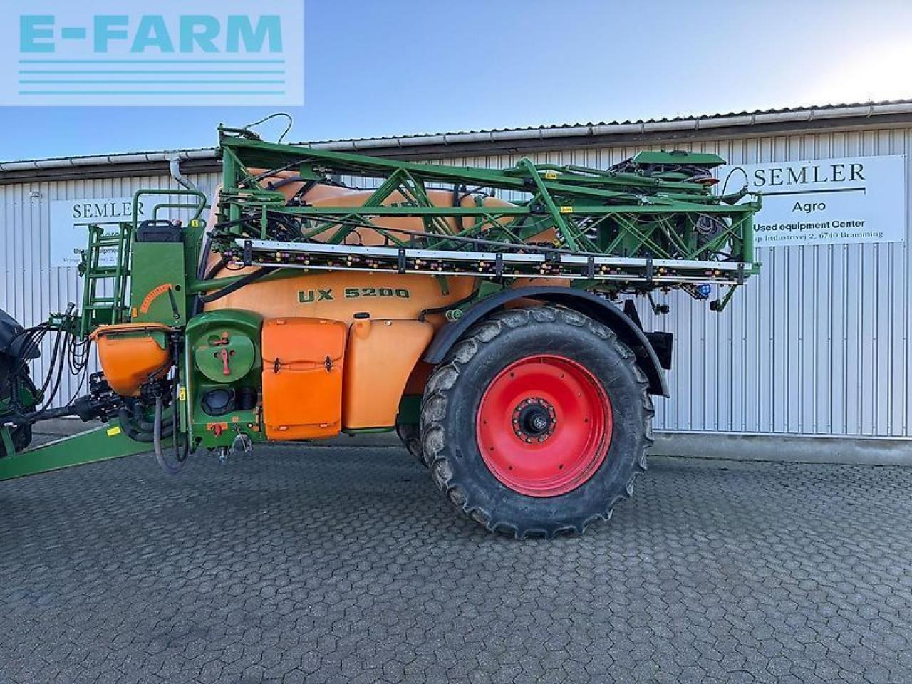 Amazone ux6200 - Trailed sprayer: picture 1 Amazone ux6200 - Trailed sprayer: picture 1