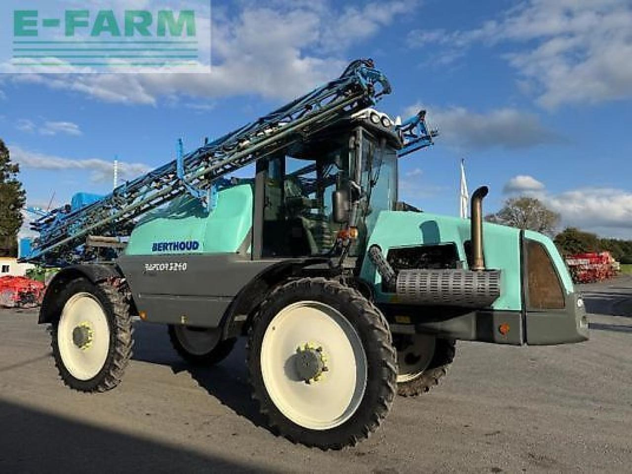 Berthoud raptor 3240 - Trailed sprayer: picture 2 Berthoud raptor 3240 - Trailed sprayer: picture 2